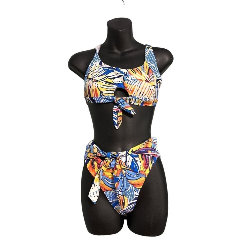 GREAT CONDITION WOMEN Sunsets floral print Lily Sporty Swim Skirt sz small